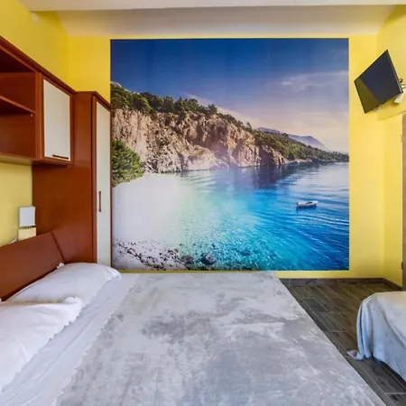 Ribarevi - Three Bedroom With Terrace And Sea View