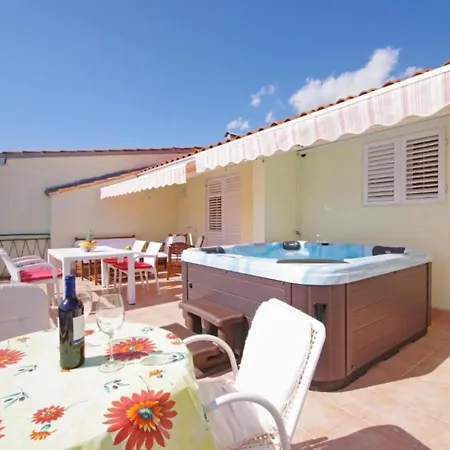 Ribarevi - Three Bedroom With Terrace And Sea View * Makarska