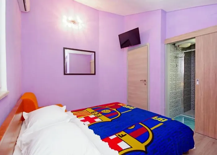 Ribarevi - Three Bedroom With Terrace And Sea View Daire Makarska