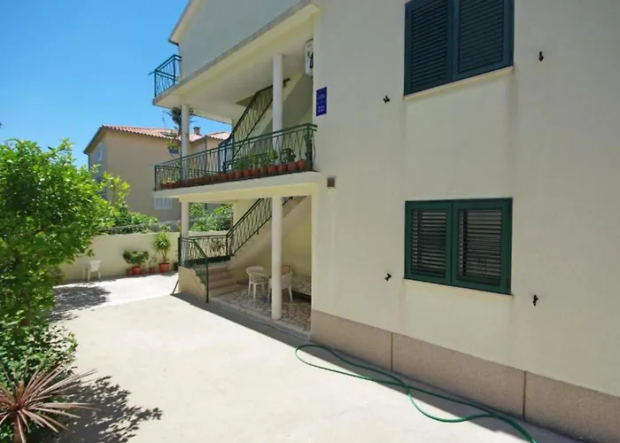 Daire Ribarevi - Three Bedroom With Terrace And Sea View *