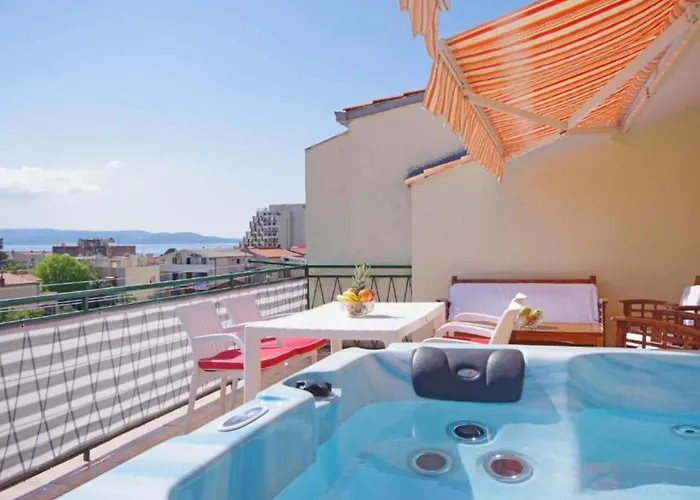 Ribarevi - Three Bedroom With Terrace And Sea View Makarska