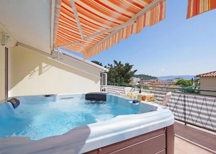 Daire Ribarevi - Three Bedroom With Terrace And Sea View Makarska