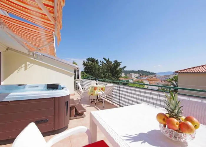 Ribarevi - Three Bedroom With Terrace And Sea View Makarská