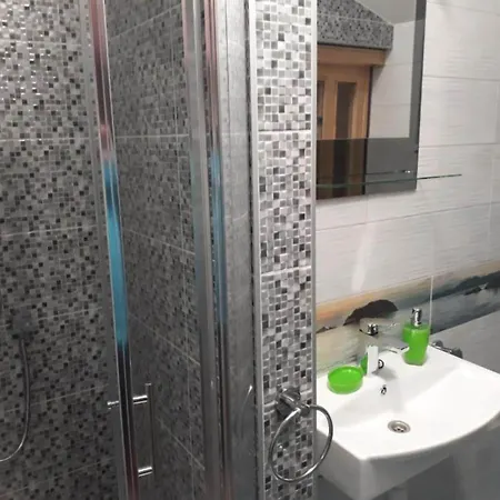 Ribarevi - Three Bedroom With Terrace And Sea View * ماكارسكا