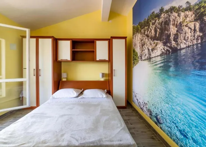 Ribarevi - Three Bedroom With Terrace And Sea View * Makarska