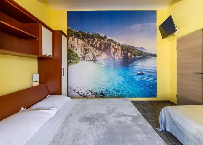 Ribarevi - Three Bedroom With Terrace And Sea View