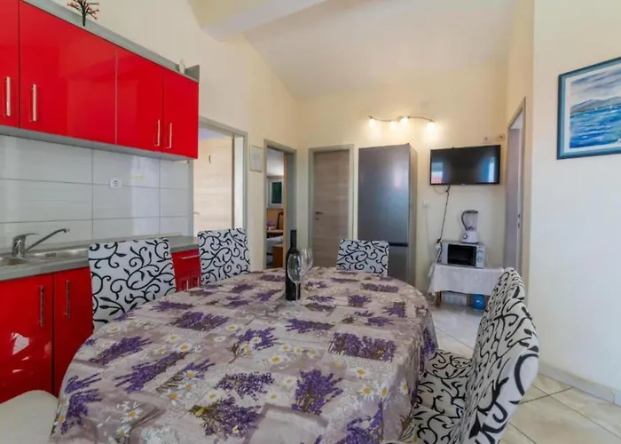 Ribarevi - Three Bedroom With Terrace And Sea View Lägenhet Makarska