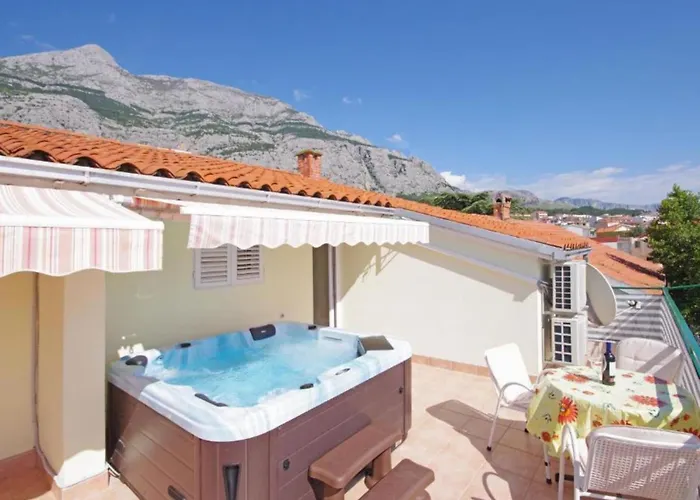 Ribarevi - Three Bedroom With Terrace And Sea View Lägenhet *